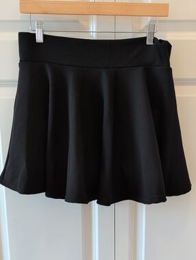 Women's Black Skater Skirt - Classic Flared Style